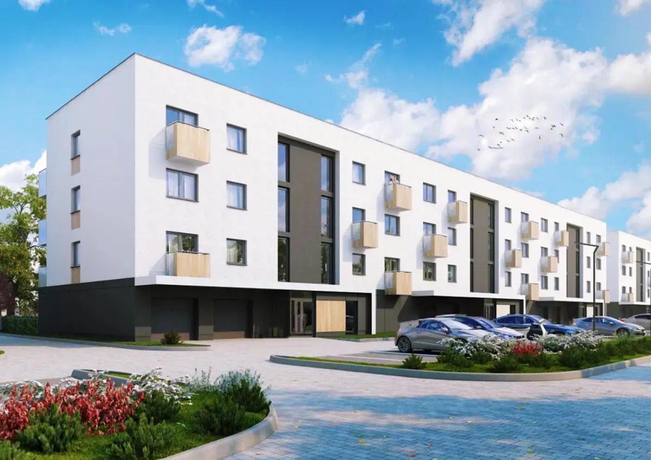 Elegant 1-bedroom Flat With Balcony Near Apartment